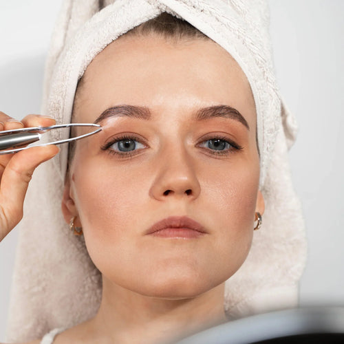 Eyebrow tweezers with LED light